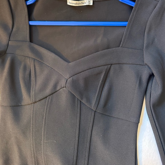 ABERCROMBIE CORSET LONG SLEEVE CROP TOP - Picture 3 of 3